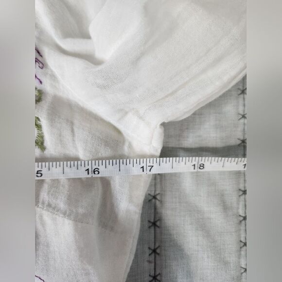 Da-Nang White Embroidered Blouse XS Military-Inspired - Picture 7 of 8